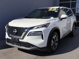 Used 2023 Nissan Rogue SV image 1