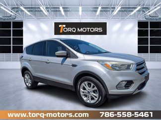 Used 2017 Ford Escape SE image 1