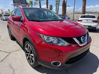 Used 2017 Nissan Rogue Sport SL image 1