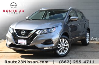Certified 2022 Nissan Rogue Sport SV image 1