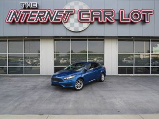 Used 2018 Ford Focus SE w/ Cold Weather Package image 1