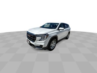 Used 2024 GMC Terrain SLE image 1