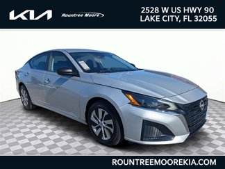 Used 2024 Nissan Altima 2.5 S image 1