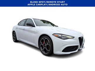 Used 2022 Alfa Romeo Giulia Veloce image 1