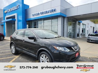 Used 2018 Nissan Rogue Sport S w/ S Appearance Package image 1