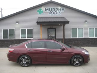 Used 2016 Honda Accord Touring image 1