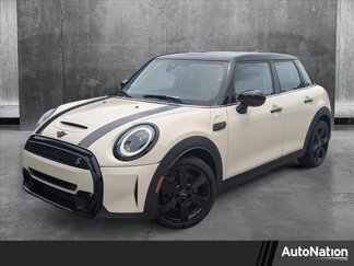 Used 2023 MINI Cooper S w/ Premium Package image 1