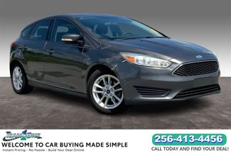 Used 2015 Ford Focus SE image 1