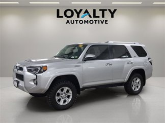 Used 2016 Toyota 4Runner SR5 image 1