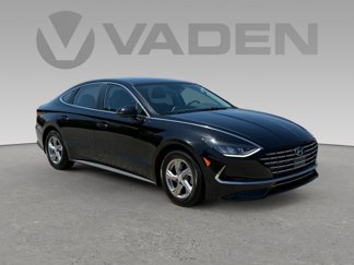 Used 2023 Hyundai Sonata SE w/ Winter Weather Package image 1