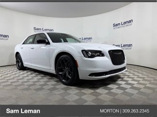 Used 2023 Chrysler 300 Touring w/ Safetytec Plus Group image 1