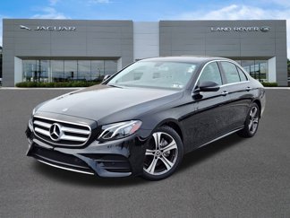 Used 2018 Mercedes-Benz E 300 4MATIC image 1