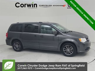 Used 2017 Dodge Grand Caravan SXT image 1