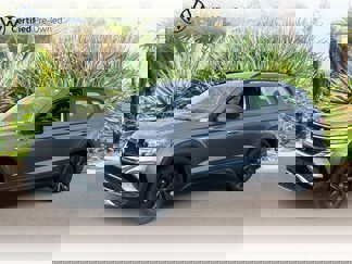 Certified 2022 Volkswagen Taos S image 1