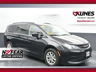 Used 2021 Chrysler Voyager Lxi image 1