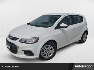 Used 2017 Chevrolet Sonic LT image 1