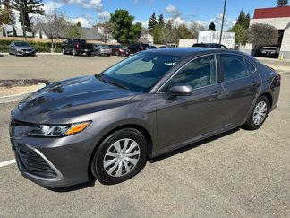 Used 2022 Toyota Camry LE image 1