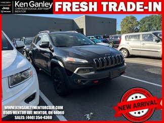 Used 2018 Jeep Cherokee Trailhawk w/ Quick Order Package 27L image 1