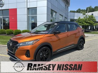 Used 2024 Nissan Kicks SR w/ SR Premium Package image 1