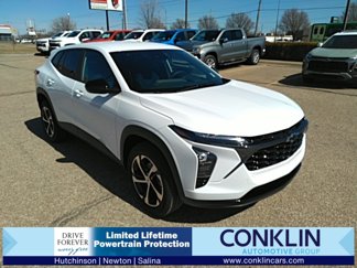 New 2025 Chevrolet Trax RS image 1