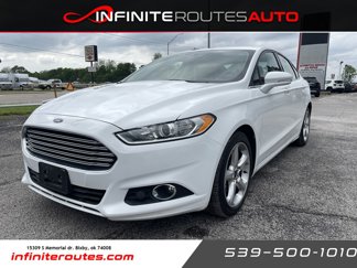 Used 2016 Ford Fusion SE image 1