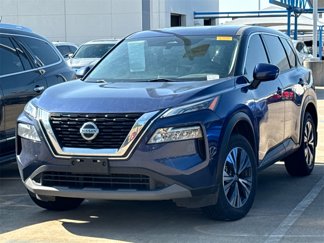 Used 2021 Nissan Rogue SV image 1