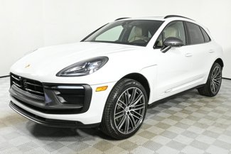 Used 2024 Porsche Macan Turbo image 1