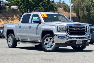 Used 2018 GMC Sierra 1500 SLT image 1