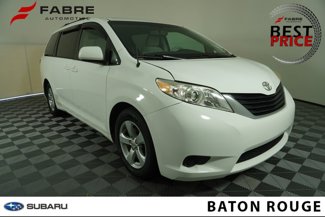 Used 2012 Toyota Sienna LE image 1