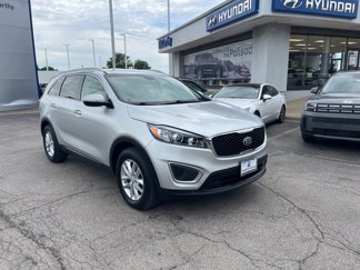 Used 2018 Kia Sorento LX image 1