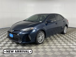Used 2018 Toyota Corolla XSE image 1