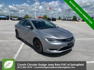 Used 2016 Chrysler 200 Limited w/ Convenience Group image 1