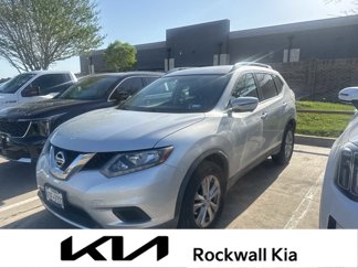 Used 2016 Nissan Rogue SV w/ SV Premium Package image 1