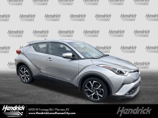 Used 2018 Toyota C-HR XLE image 1