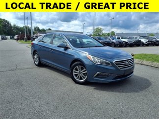 Used 2015 Hyundai Sonata SE image 1
