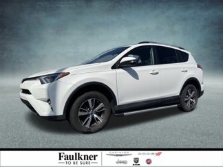 Used 2018 Toyota RAV4 XLE image 1