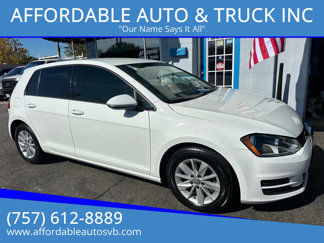 Used 2017 Volkswagen Golf S image 1