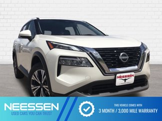 Used 2023 Nissan Rogue SV image 1
