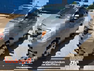 Used 2014 Nissan Versa SV image 1