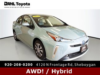 Used 2022 Toyota Prius LE image 1