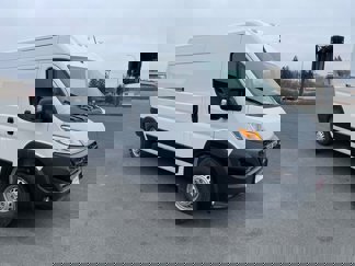 New 2025 RAM ProMaster 2500 w/ Convenience Group image 1
