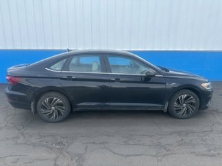 Used 2019 Volkswagen Jetta SEL Premium image 1