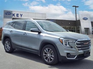 Used 2023 GMC Terrain SLT image 1