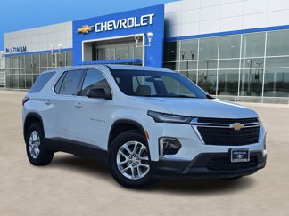 Used 2022 Chevrolet Traverse LS image 1