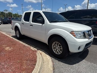 Used 2019 Nissan Frontier SV image 1