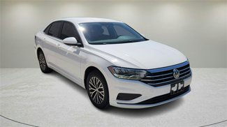 Used 2021 Volkswagen Jetta SE image 1