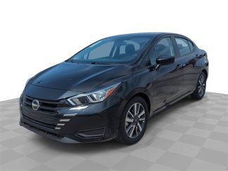 Used 2023 Nissan Versa SV image 1