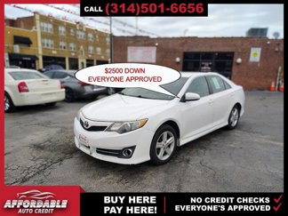Used 2014 Toyota Camry SE image 1