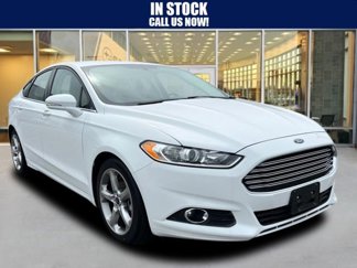Used 2015 Ford Fusion SE w/ Equipment Group 201A image 1