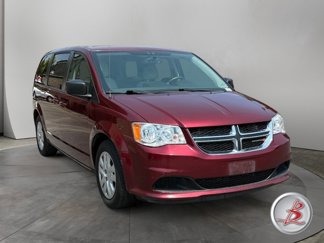 Used 2018 Dodge Grand Caravan SE w/ UConnect Hands-Free Group image 1
